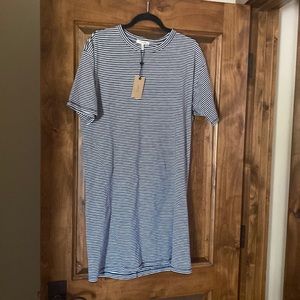 Rag and bone brand new black and white striped T-shirt dress size medium.